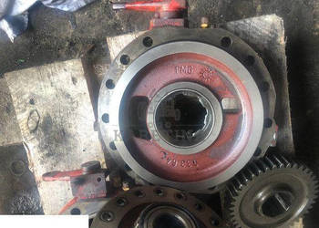 Manitou 626 - Docisk Hamulca [Clark Hurth]