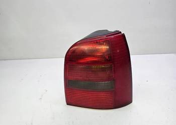 LAMPA PRAWY TYŁ W BŁOTNIK AUDI A4 B5 AVANT 8D9945096A