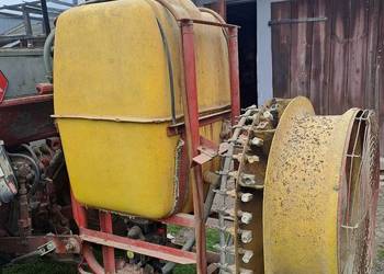 Sprzedam opryskiwacz sadowniczy 300l