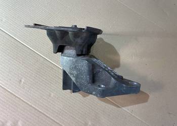 8G91-7M121 łapa poduszka skrzyni Ford Mondeo mk4