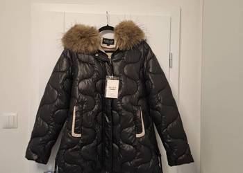 Zimowa kurtka puchowa z futerkowym kapturem, rozmiar L