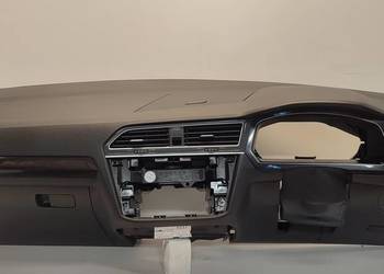 VW TIGUAN II DESKA KOKPIT RHD ANGLIK 5NC857003
