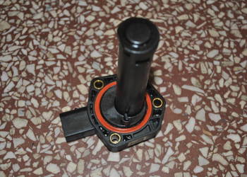Czujnik poziomu oleju BMW E90 E60 E61 E63 E64 F10 F11 X5 E70