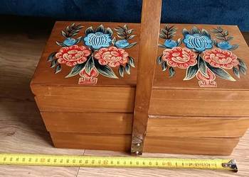 Drewniany malowany niciak PRL DDR pudełko na nici