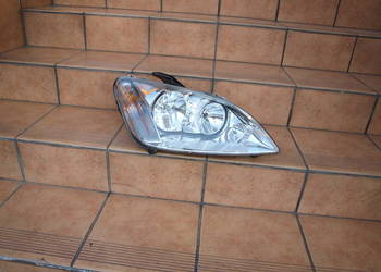 Ford C -Max lampa prawa przód 2003 - 2007r (europa)