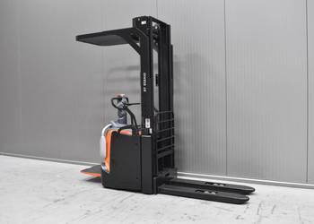 BT SPE 160L Wóżek widłowy Paleciak 1600kg udzwigu podnoszenie 3,7m