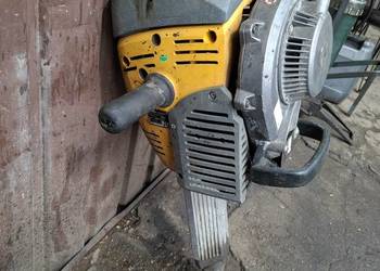 Młot spalinowy udarowy wyburzeniowy Wacker Neuson BH55