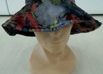 Czapka Bucket Lekka Welurowa w Modne Kwiaty Kapelusz