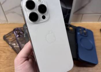 iPhone 16 pro WHITE