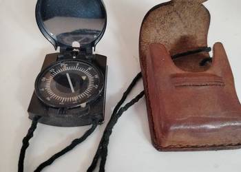 Busola kompas w etui skórzanym