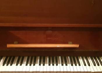 Pianino tchaika uzywka stan dobry