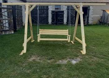 Drewniana huśtawka ogrodowa 3+2
