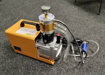 Kompresor Pompka PCP do wiatrówek 300 bar olejowy z chłodzeniem wodnym