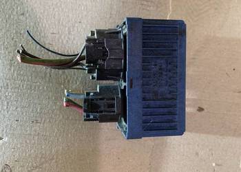 Opel corsa d przekaźnik świec żarowych 1.3cdti 55557760