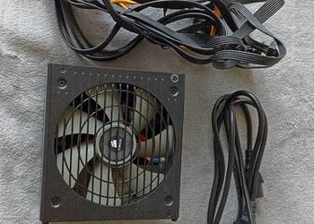 Zasilacz Modularny CORSAIR RM550 + gratisy