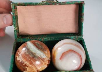 Dwie kule onyksylowe