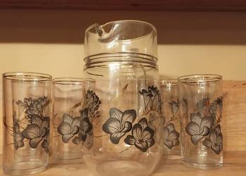 dzbanek plus szklanki