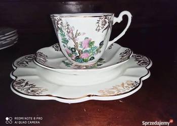 Filiżanka z talerzykiem śniadaniowym. England. 22 k złoto