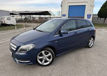 Mercedes B 1.6 BENZYNA Klimatyzacja Nawigacja Ledy Koła Lato+Zima