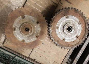 Wsk 125 zabierak aluminiowy zębatka tył
