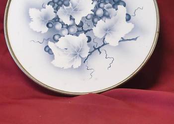 Porcelanowy talerz dekoracyjny – winogrona  – vintage