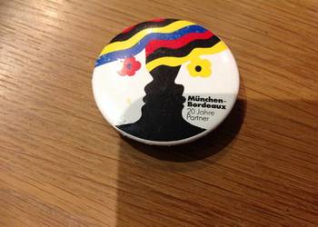 Przypinka Vintage Znaczek Okolicznościowy Metalowy