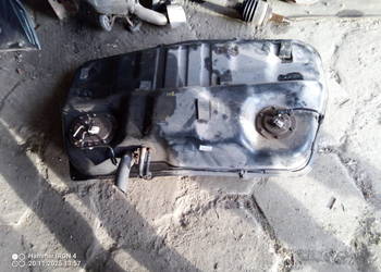 Hyundai Tucson 2.0 zbiornik paliwa