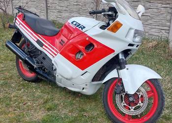 Honda CBR 1000f sc21
