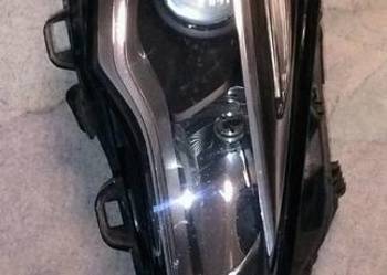 Reflektor lampa prawy przód Opel Astra k LED