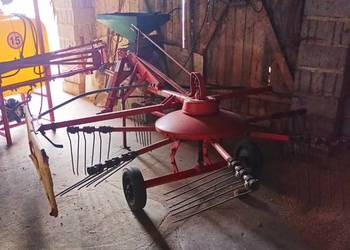 Zgrabiarka karuzelowa Fella TS280DN