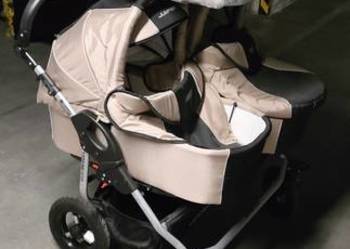 Wózek bliźniaczy + gondole + spacerówka + nosidełka