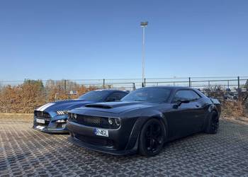 Dodge Challenger 5.7 Turbo manual