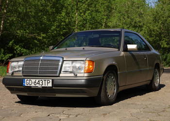 Mercedes 124 300CE po remoncie blacharskim, nowe zawieszenie, nowe dekory