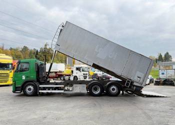 Wywrotka z wydmuchem Volvo FM 440 do paszy sruty