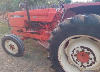 Traktor , ciągnik RENAULT 94