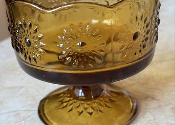 Pucharek stokrotki z Ząbkowic