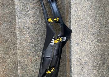 RANGE ROVER VELAR L560 LIFT OSŁONA BOCZNA KLAPY BAGAŻNIKA