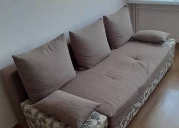 Kanapa Beatrice z funkcją spania (w komplecie 5 poduszek)