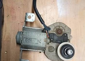 Mechanizm wycieraczki szyby tylnej Fiat 127 drugiej generacji