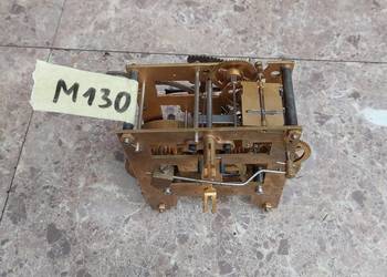 M130 Mechanizm starego zegara ściennego jak Kienzle