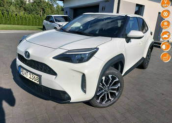 Toyota C-HR 1.5 hybryd full led climatronic kamera grzane fotele