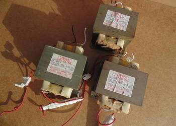 Transformator z mikrofalówki \ zgrzewarka punktowa \ elektromagnes.