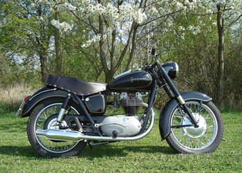 Junak M10-jak fabrycznie nowy