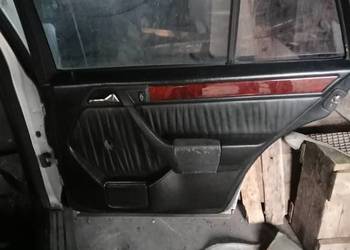 Mercedes W124 czarne boczki skóra skórzane kombi wnętrze fotele elektryczne