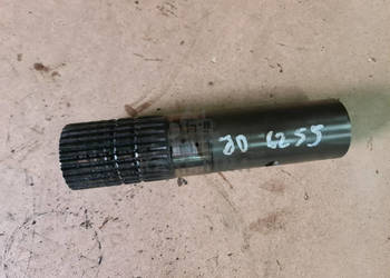 John Deere 4055, 4255, 4455 Wał R72000
