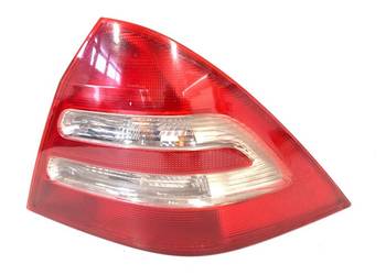 LAMPA PRAWY TYŁ MERCEDES W203 Kombi 00-07 ŚWIATŁO TYLNA, PRAWA