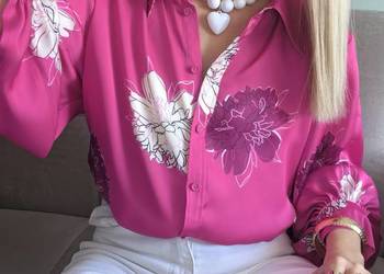 Różowa fuksja koszula w kwiaty damska na guziki z kołnierzykiem długi rękaw