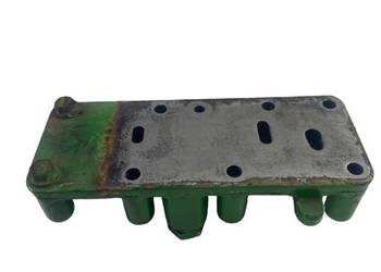 OBUDOWA ZAWORU R152204, AL164647, R95198, AL73434, R55185 JOHN DEERE 6200