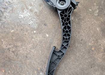 Pedał gazu gla A 246 300
14 04 jak nowy Pedał gazu gla A 246 300
14 04 jak nowy