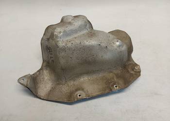 BMW G21 G20 Kombi 330e osłona blacha termiczna wydechu oryg 148778